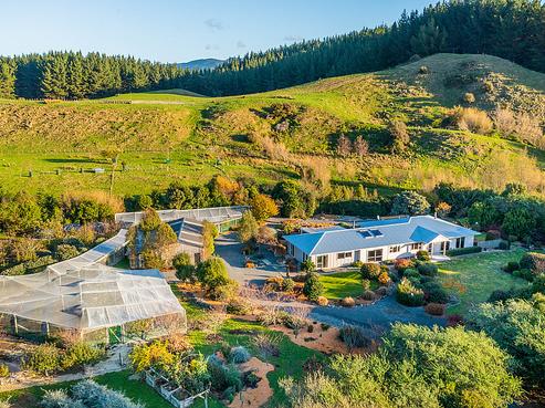 90 Ngatiawa Road, Waikanae