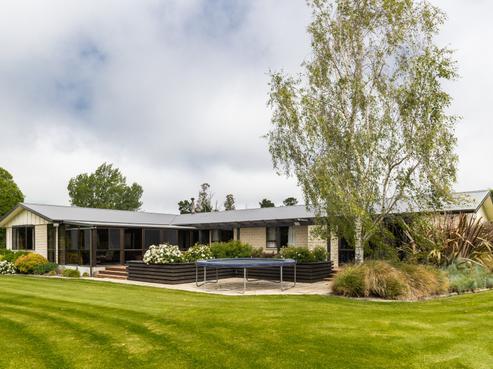 273 Lilly Road, Fernside
