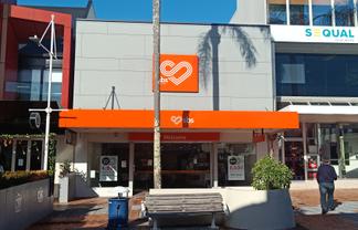 Red Square Frontage - Ground Floor