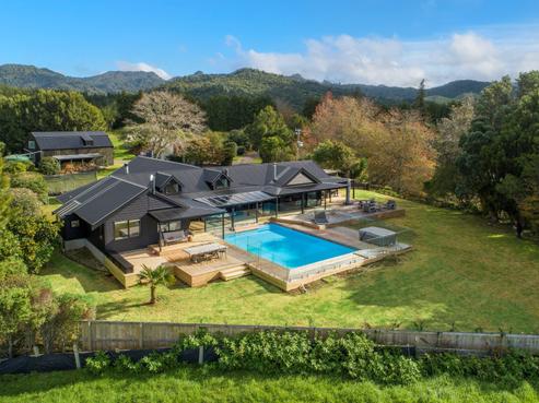 357 Thompsons Track, Aongatete