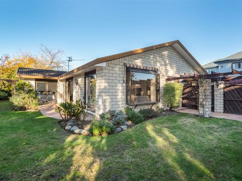 12 Godfrey Place, Ilam