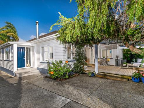 17 Roberts Avenue, Bayswater