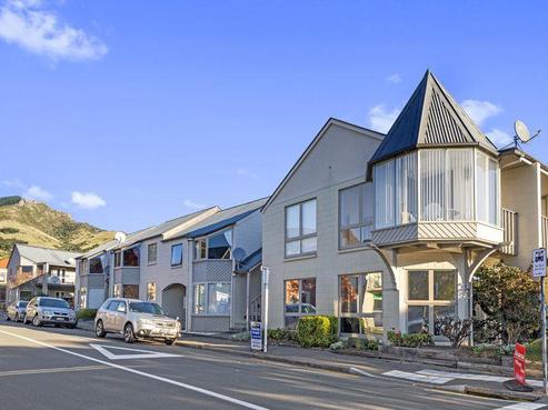 2F Church Street, Akaroa