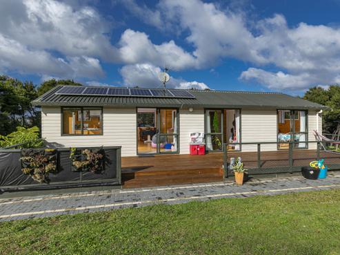 121 Elmore Road, Paremoremo