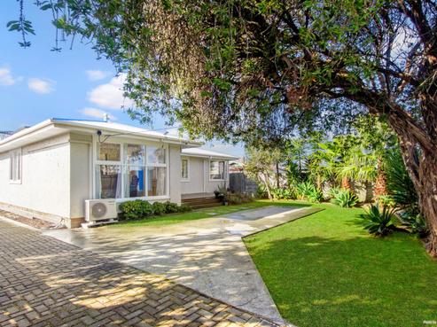 705 Te Atatu Road, Te Atatu Peninsula