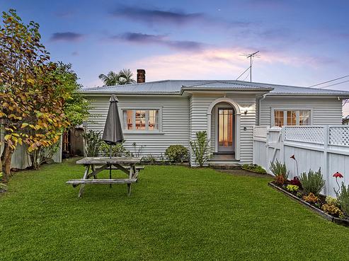 101 Lancaster Road, Beach Haven