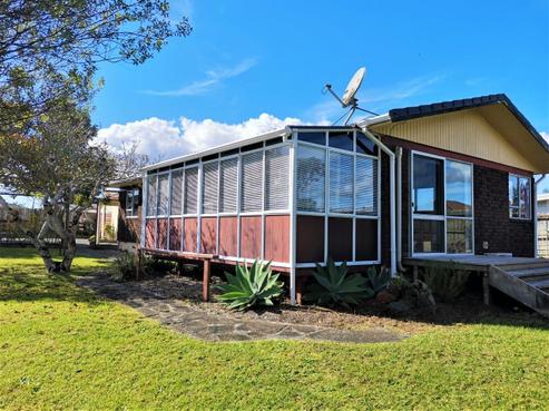 7 Curlew Place, One Tree Point