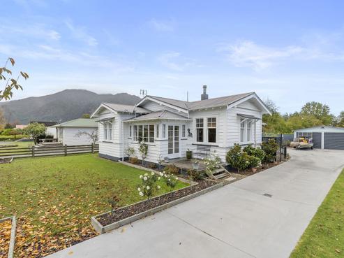 29 Aroha View Avenue, Te Aroha