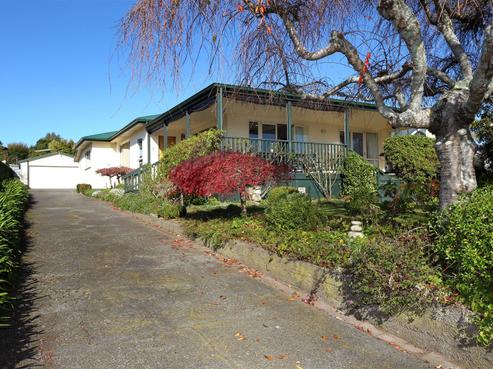 11 Emerald Hill, Havelock North