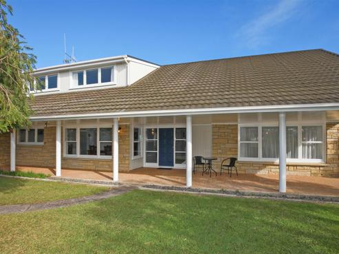 228 Tony Avenue, Thames
