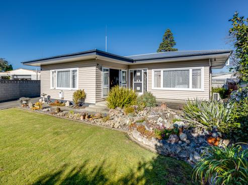 813 Tawa Place, Mahora