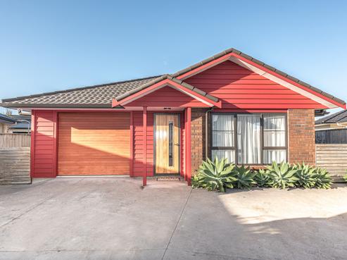 28 Leicester Place, Springvale
