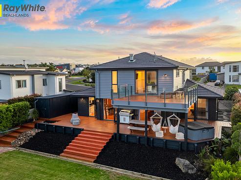 83 Liberty Crescent, Beachlands