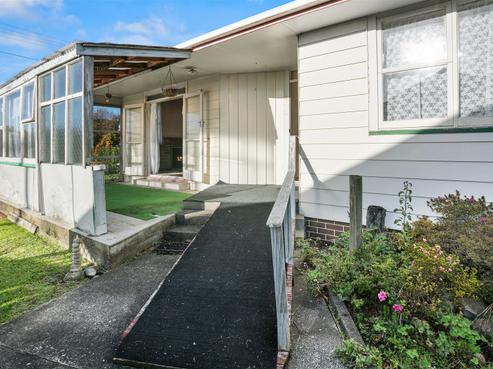 6 Dearle Street, Paeroa