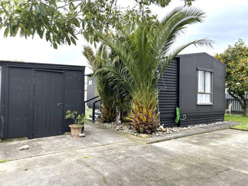 2A Hendon Place, West End