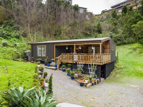 16 Burke Street, Napier Hill