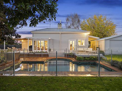 3 Swift Place, Leamington