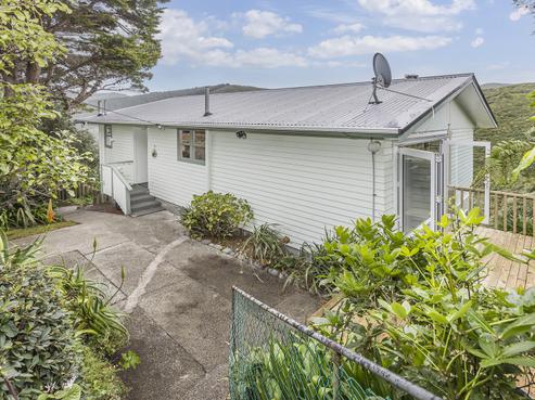 7 Columbia Way, Kingston