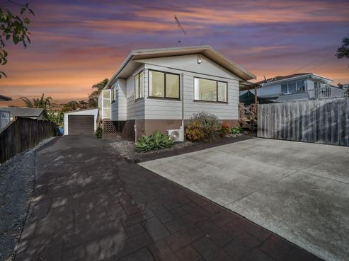 7 Alidade Place, Massey