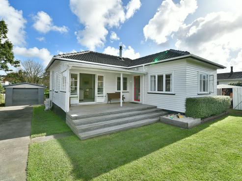 123 Awaroa Road, Helensville