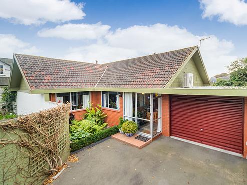 79 Park Road, West End