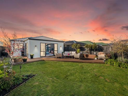 14 Sharman Place, Wigram