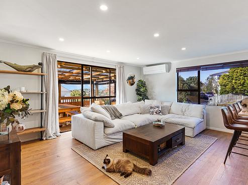 3 Raelene Place, Massey