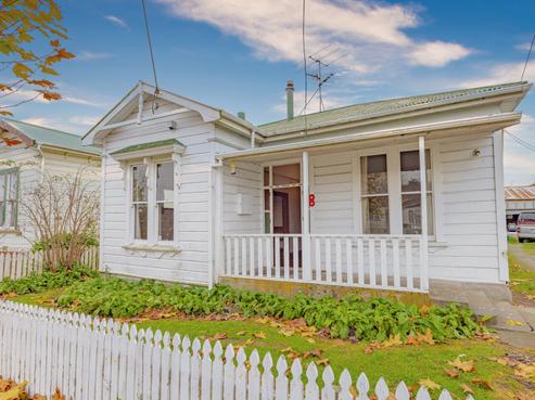 8 Grey Street, Masterton