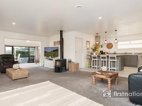 120 Pukehina Parade, Pukehina