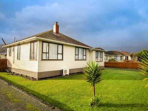 1 Webb Street, Westport
