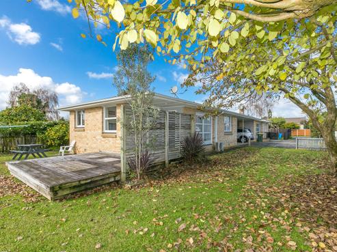 2/63 Te Aroha Street, Hamilton East