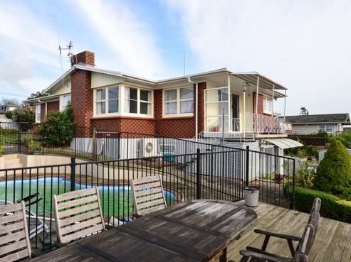 4 Resthill Crescent, Glenview