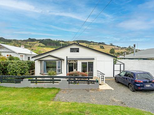 12 Dickson Street, Macandrew Bay