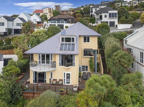 102 Cannon Hill Crescent, Mount Pleasant