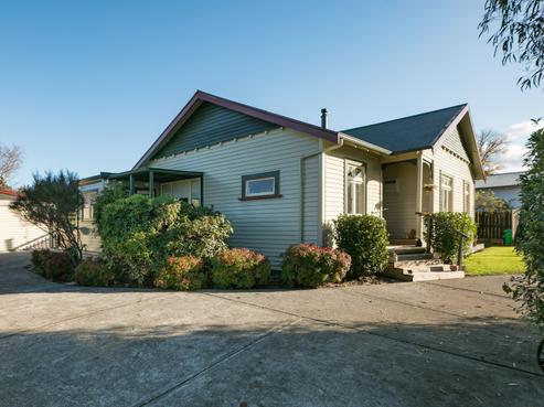 15A Ruataniwha Street, Waipawa