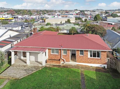 16 Station Road, Pukekohe