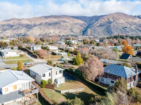 66 Beech Street, Wanaka