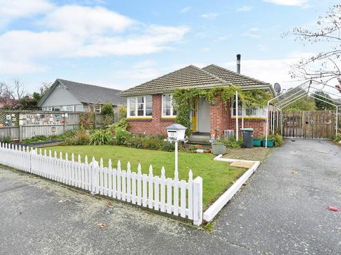 17 Uxbridge Street, Northcote