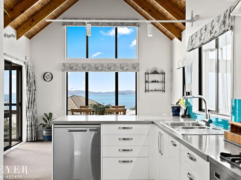 4 Tara Place, Snells Beach
