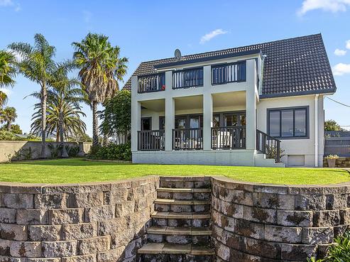 5 Clansman Terrace, Gulf Harbour
