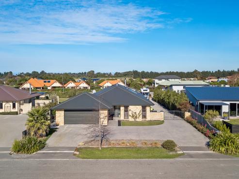 4 Pemberton Drive, Amberley