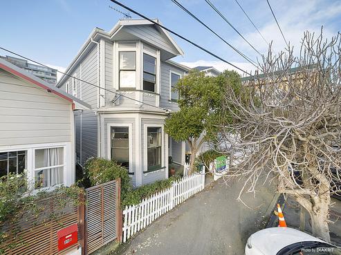 27 Hiropi Street, Newtown