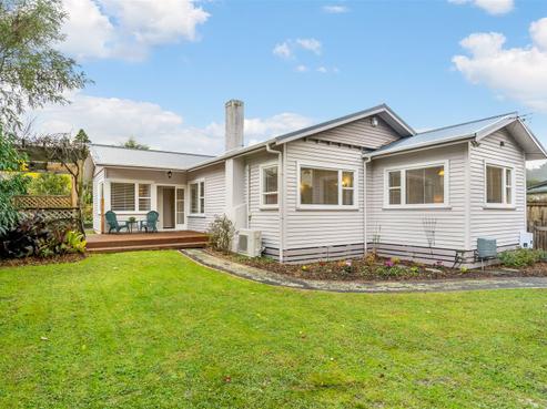 8 Pempsey Street, Silverstream