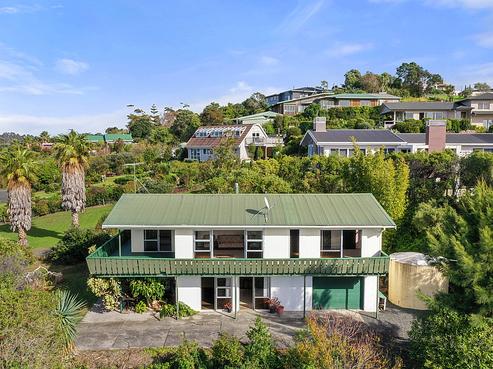 9 Church Bay Road, Oneroa
