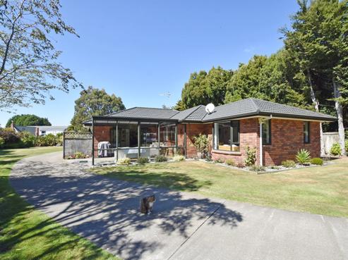 126 Grant Road, Otatara