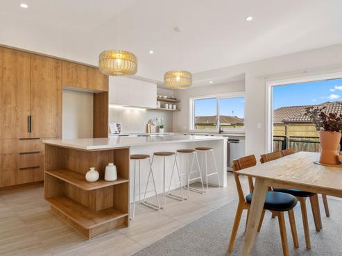 32A Robertson Street, Glenholme