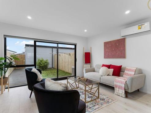6B Koiora Road, Clarks Beach