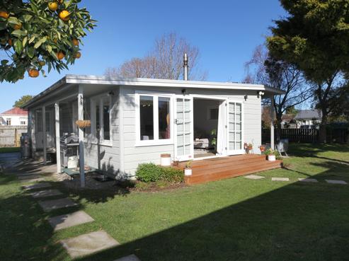 7 Williamson Road, Clive