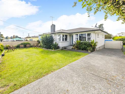 4 Tindall Crescent, Otara