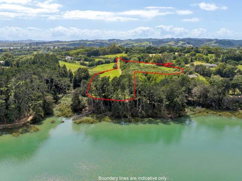 118 Potts Road, Whitford
